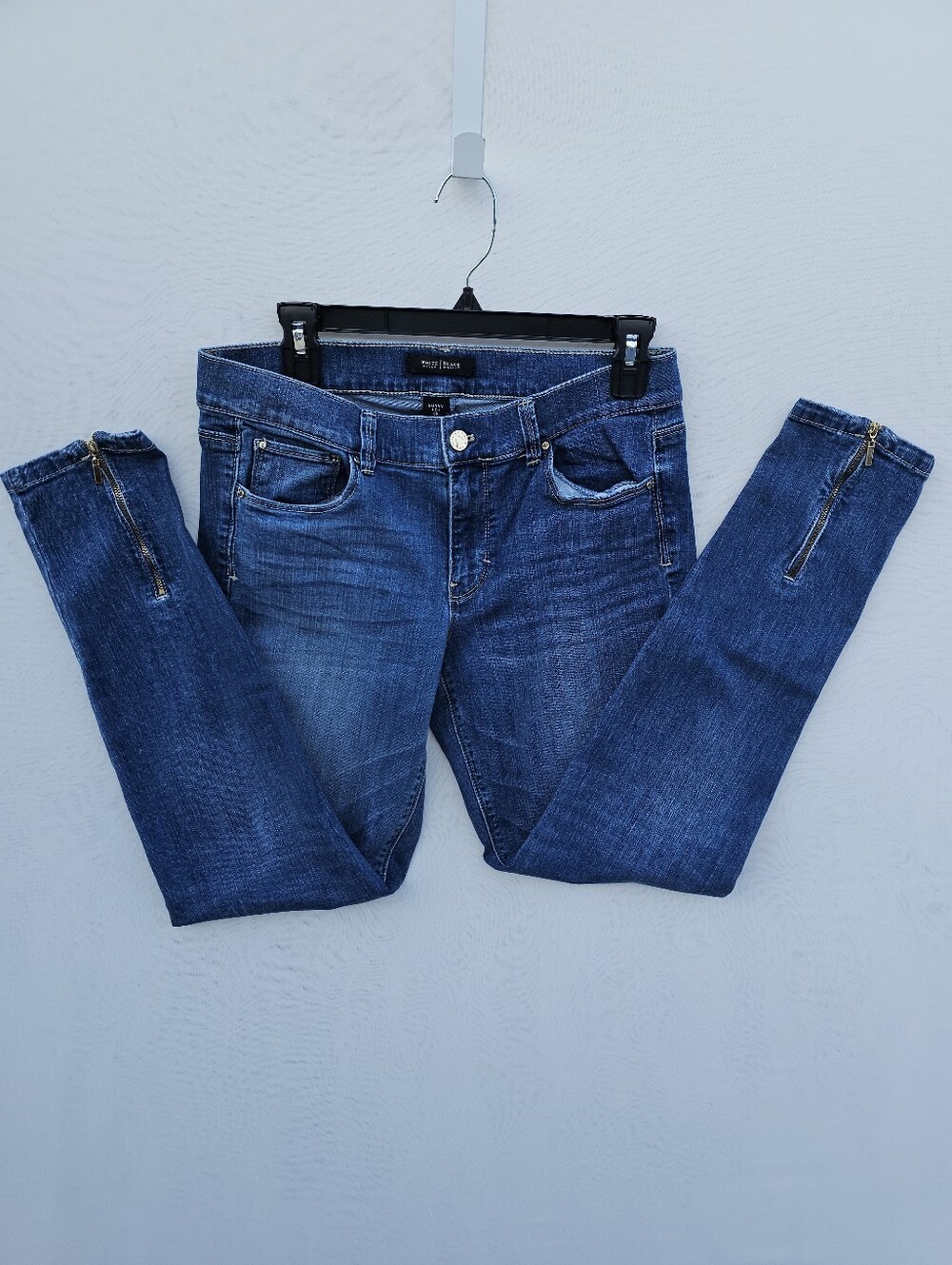 White House Black Market Skinny Leg Ankle Zip Jeans - Size 8R